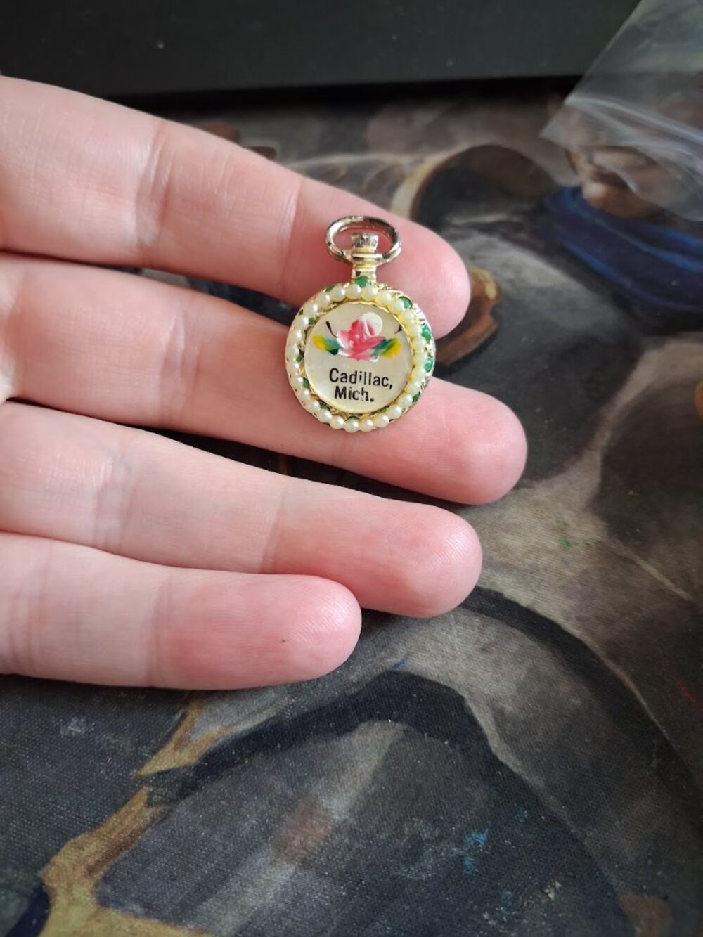 Unusual Cadillac Mi brooch